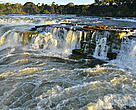 A cachoeira do Salto Augusto, localizada no interior do Parque Nacional do Juruena, é uma das maiores belezas naturais da região