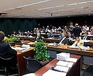 PLenário 12 da Câmara durante o seminário "Um Ano de Vigência do Novo Código Florestal - Entraves, Avanços, Retrocessos