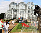 A estufa do Jardim Botânico é um dos monumentos mais conhecidos de Curitiba.
