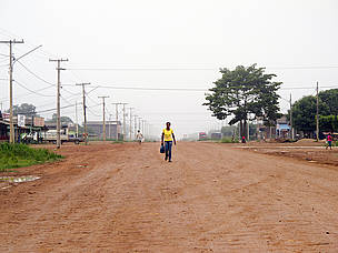 Vista da rua principal de Guariba. Expedição Guariba-Roosevelt 2010.
