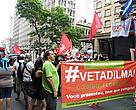 Manifestantes recordaram as promessas de campanha da presidente Dilma Rousseff